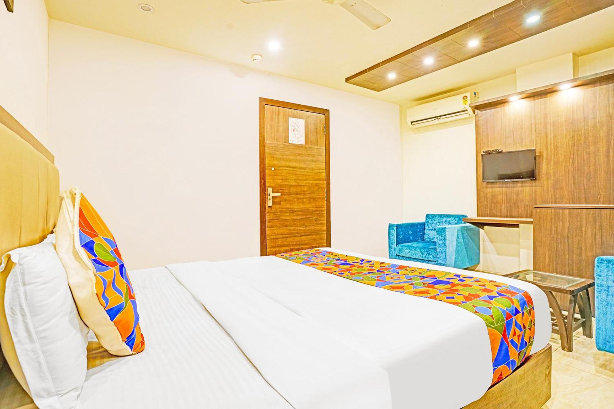 Fabhotel Prime Sky Light 바도다라 외부 사진
