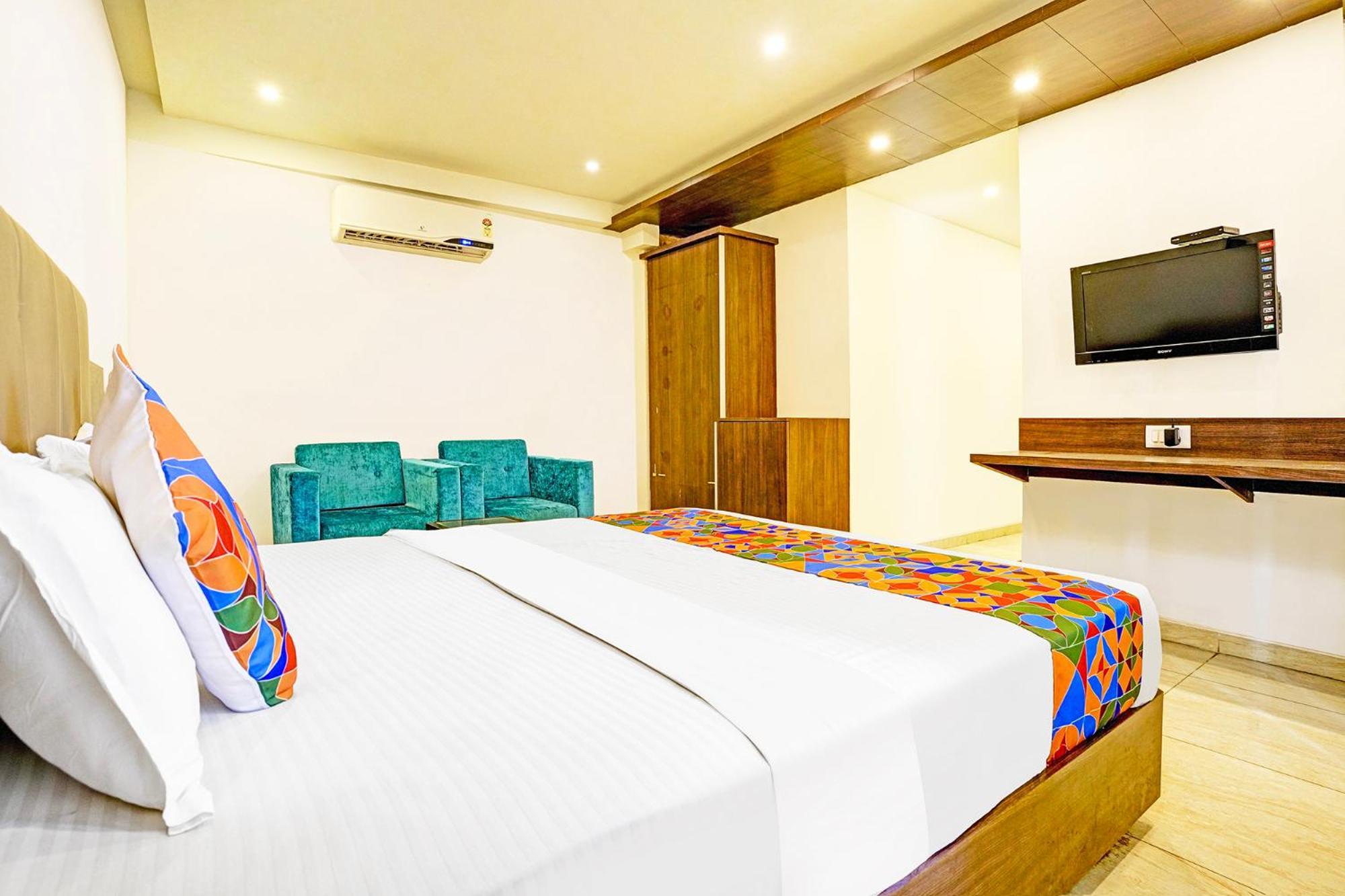 Fabhotel Prime Sky Light 바도다라 외부 사진