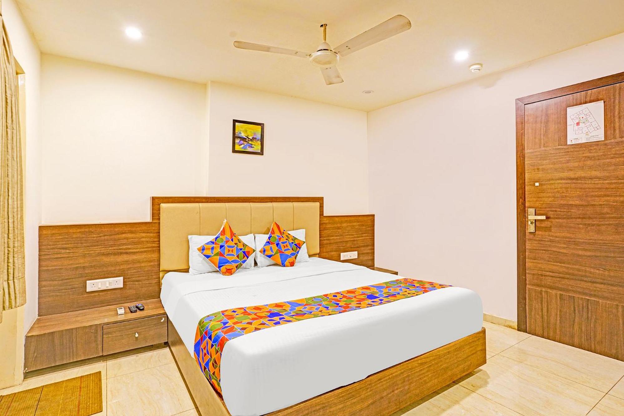 Fabhotel Prime Sky Light 바도다라 외부 사진