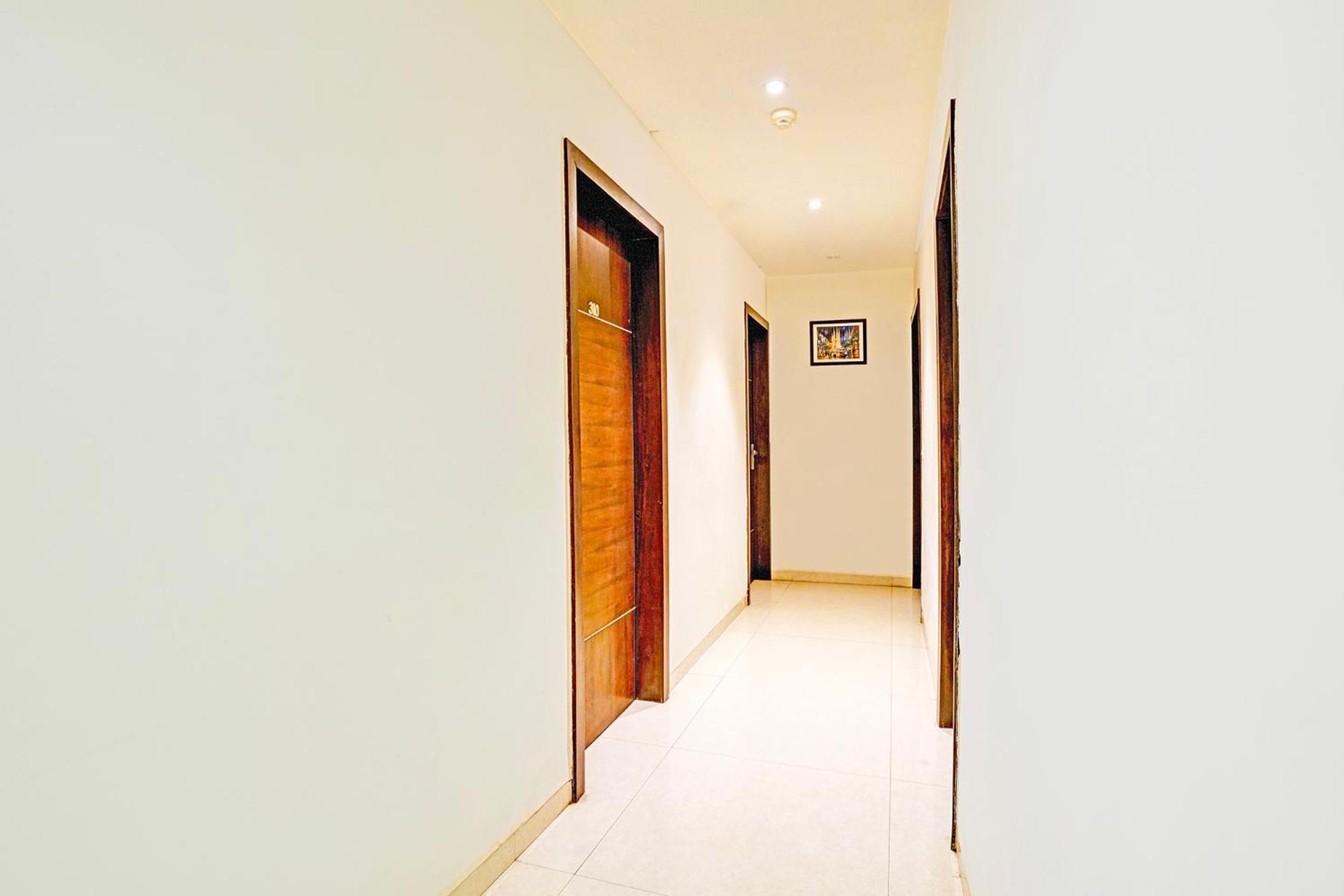 Fabhotel Prime Sky Light 바도다라 외부 사진