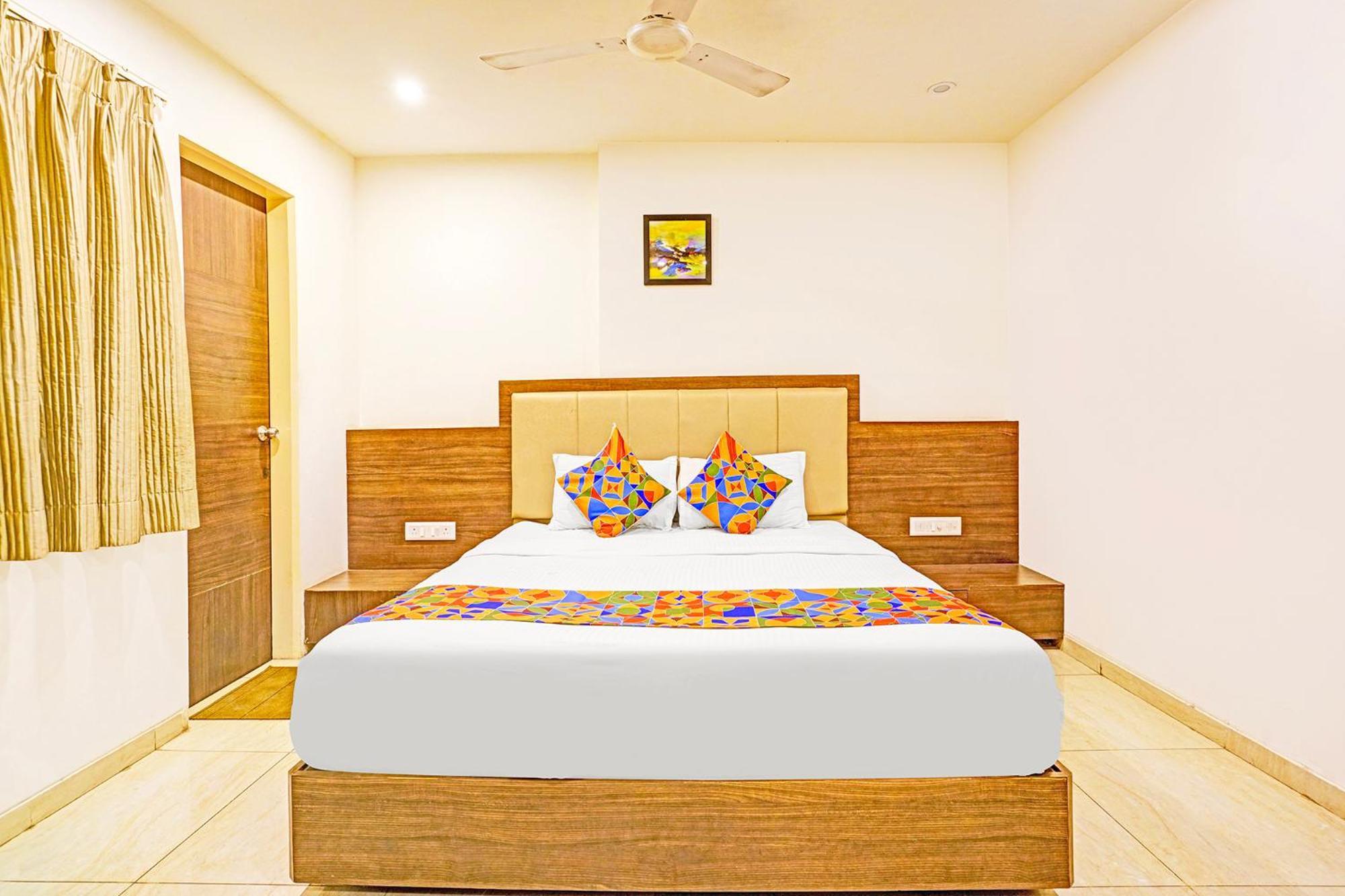 Fabhotel Prime Sky Light 바도다라 외부 사진