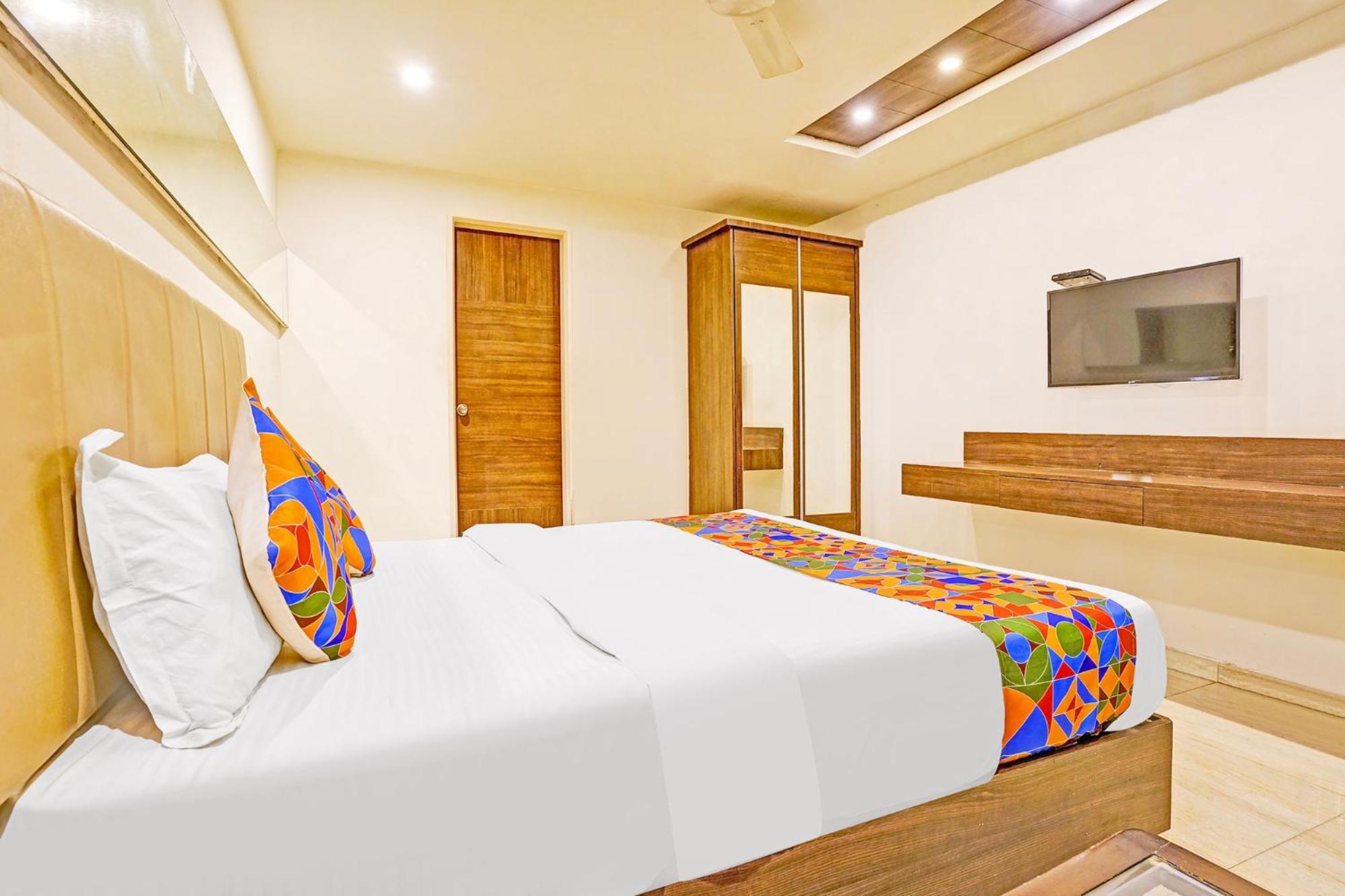 Fabhotel Prime Sky Light 바도다라 외부 사진