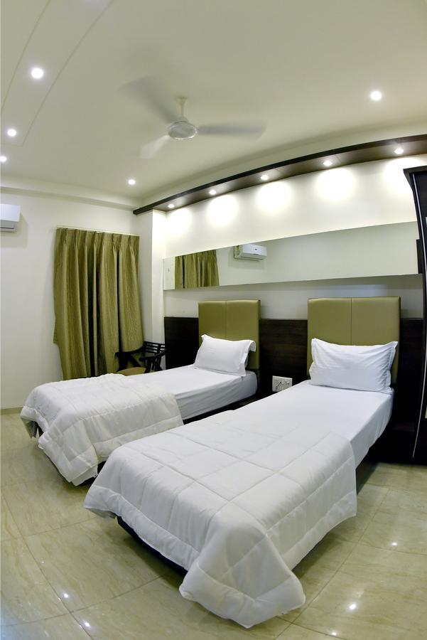 Fabhotel Prime Sky Light 바도다라 외부 사진
